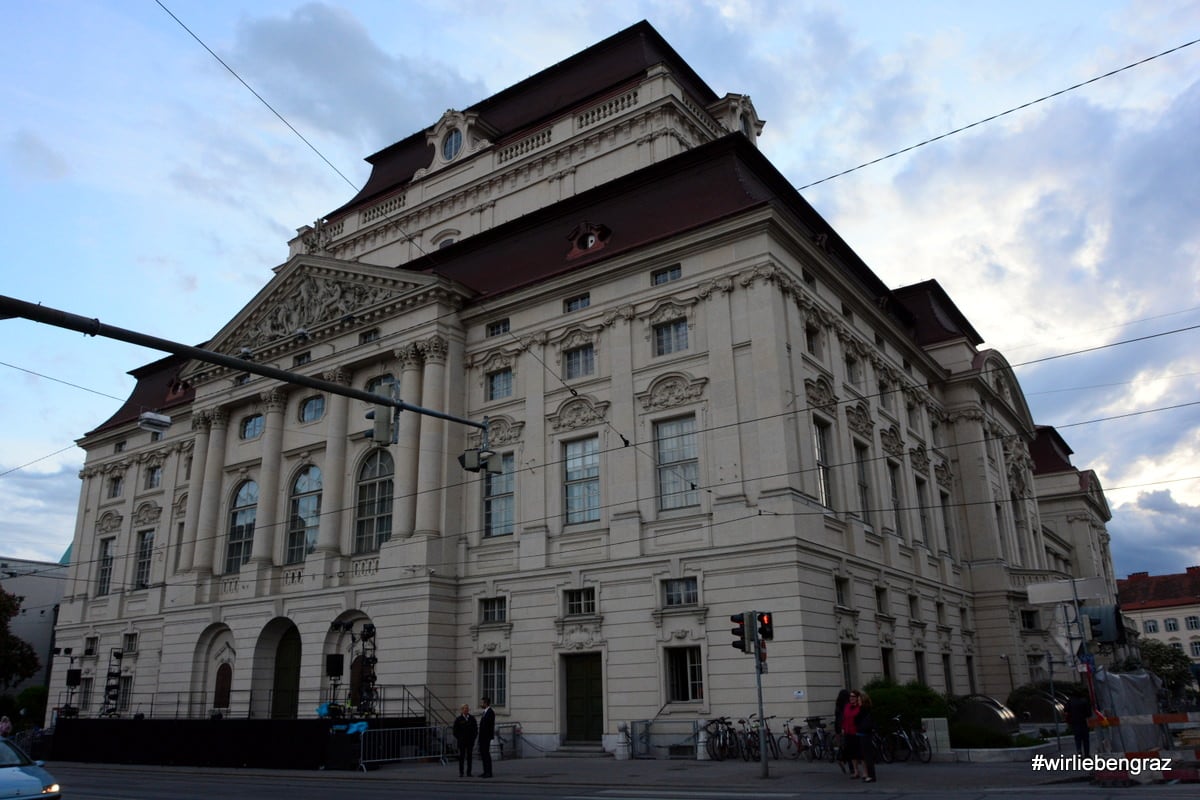 klanglich-oper-graz-00