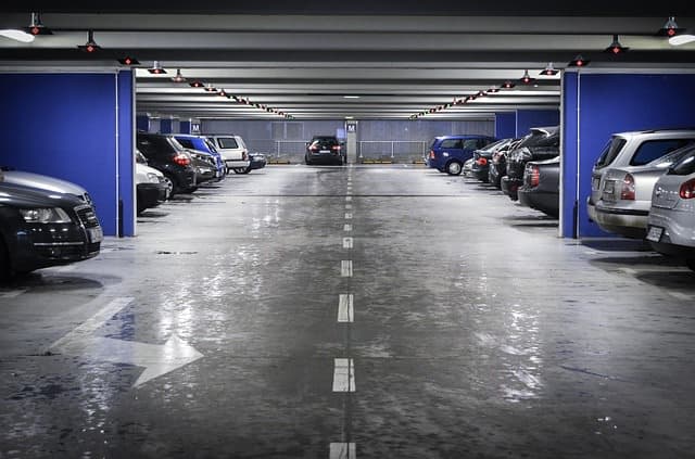 parking-427955_640