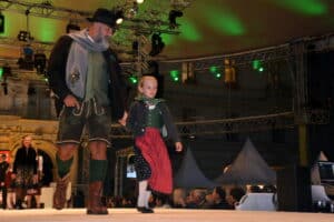 pracht-der-tracht-graz-aufsteirern-2017_012