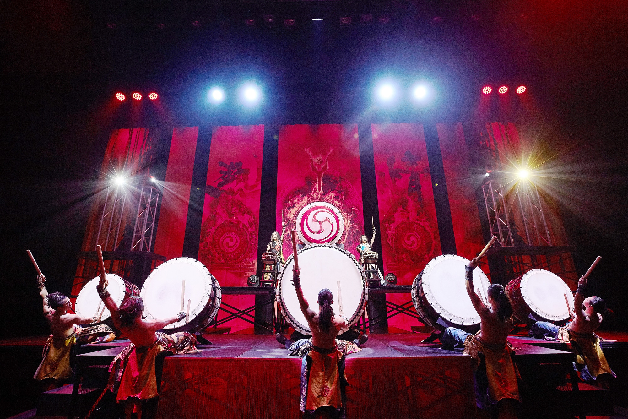 YAMATO – THE DRUMMERS OF JAPAN begeistern mit packenden Rhythmen in der Oper Graz